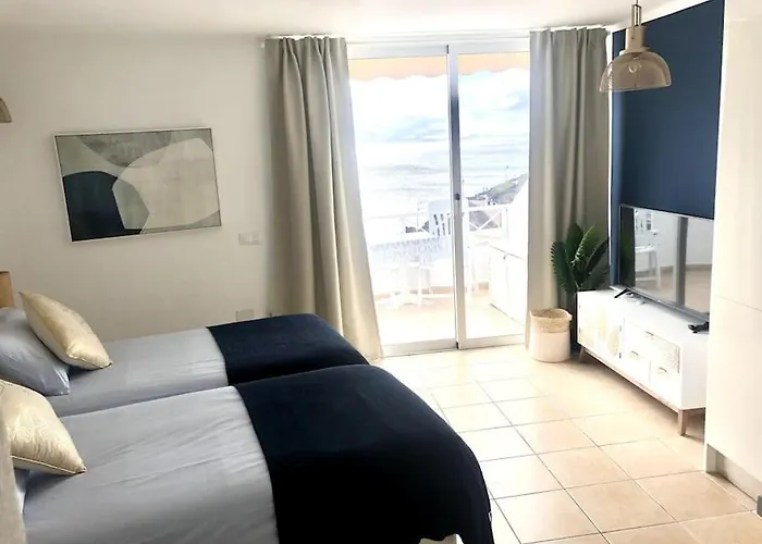 Apartment Stylish And Modern With Stunning Sea Views Puerto del Carmen (Lanzarote)
