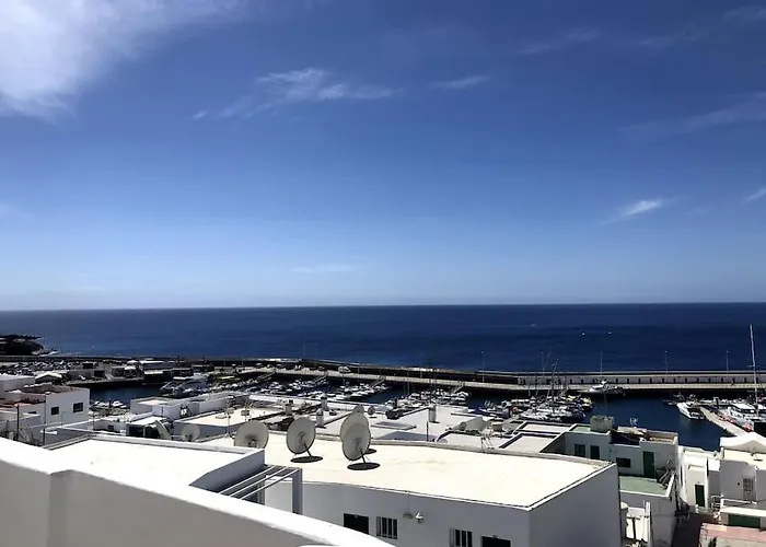 Stylish And Modern With Stunning Sea Views Puerto del Carmen (Lanzarote)